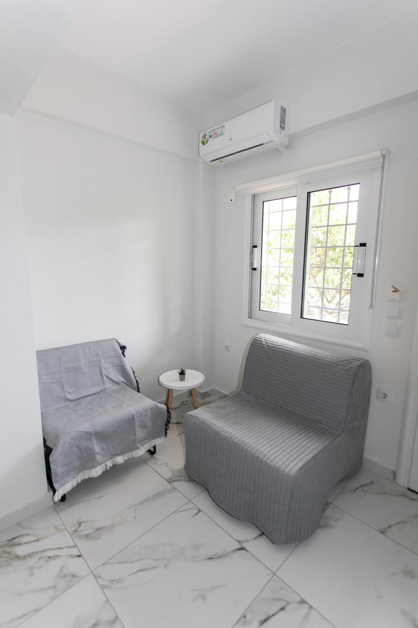 Ella Apartment *